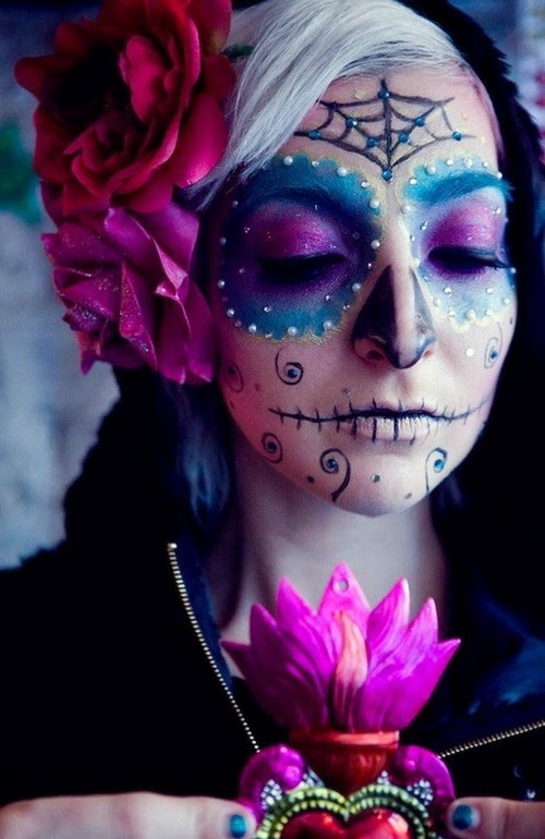 http://youlikeitmy.blogspot.com/2014/09/how-to-paint-sugar-skull-makeup-for.html