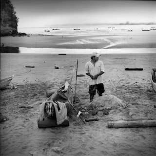 Sua, Ecuador - Brandon Allen Photography - Fisherman