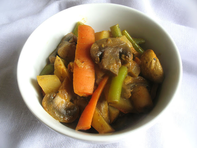 Mixed Vegetables in a Basic Ethiopian Kulet Sauce