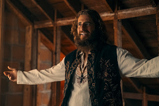 Jonathan Roumie as Lonnie Frisbee in Jesus Revolution.