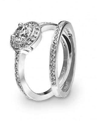 Engagement Ring With Platinum Diamond