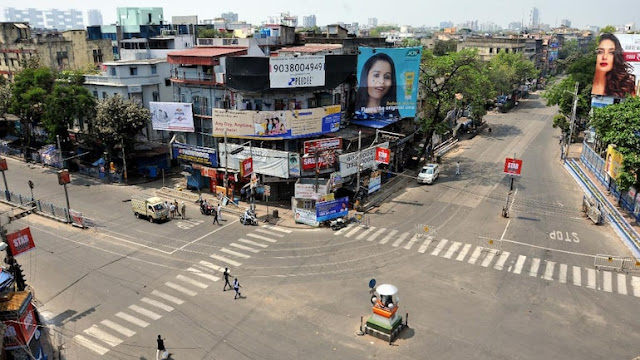 Hazra crossing in Kolkata on March 24 (Photo Credits: PTI)
