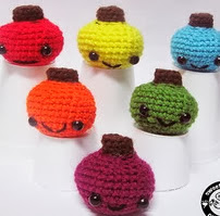 http://www.ravelry.com/patterns/library/kawaii-pumpkin-pattern