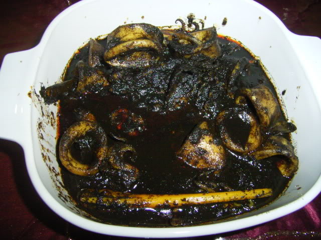 ShiFaa: kritis makanan:SOTONG MASAK HITAM