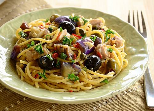 RESEPI SPAGHETTI OLIO DENGAN AYAM - R E S E P I