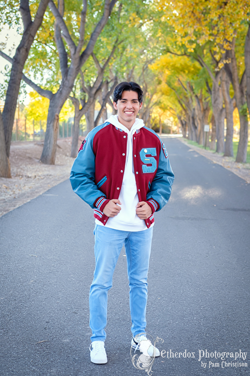 professional photo of a high school senior outdoor location bosque Albuquerque