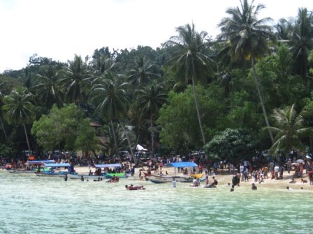 Pantai Pasir Putih Trenggalek