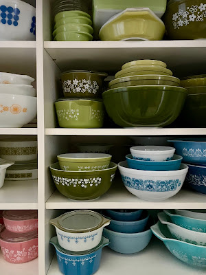 A view of a vintage pyrex collection
