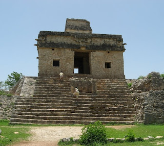 Templo de las Tres Munecas
