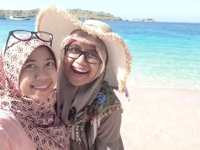 selfie di pink beach