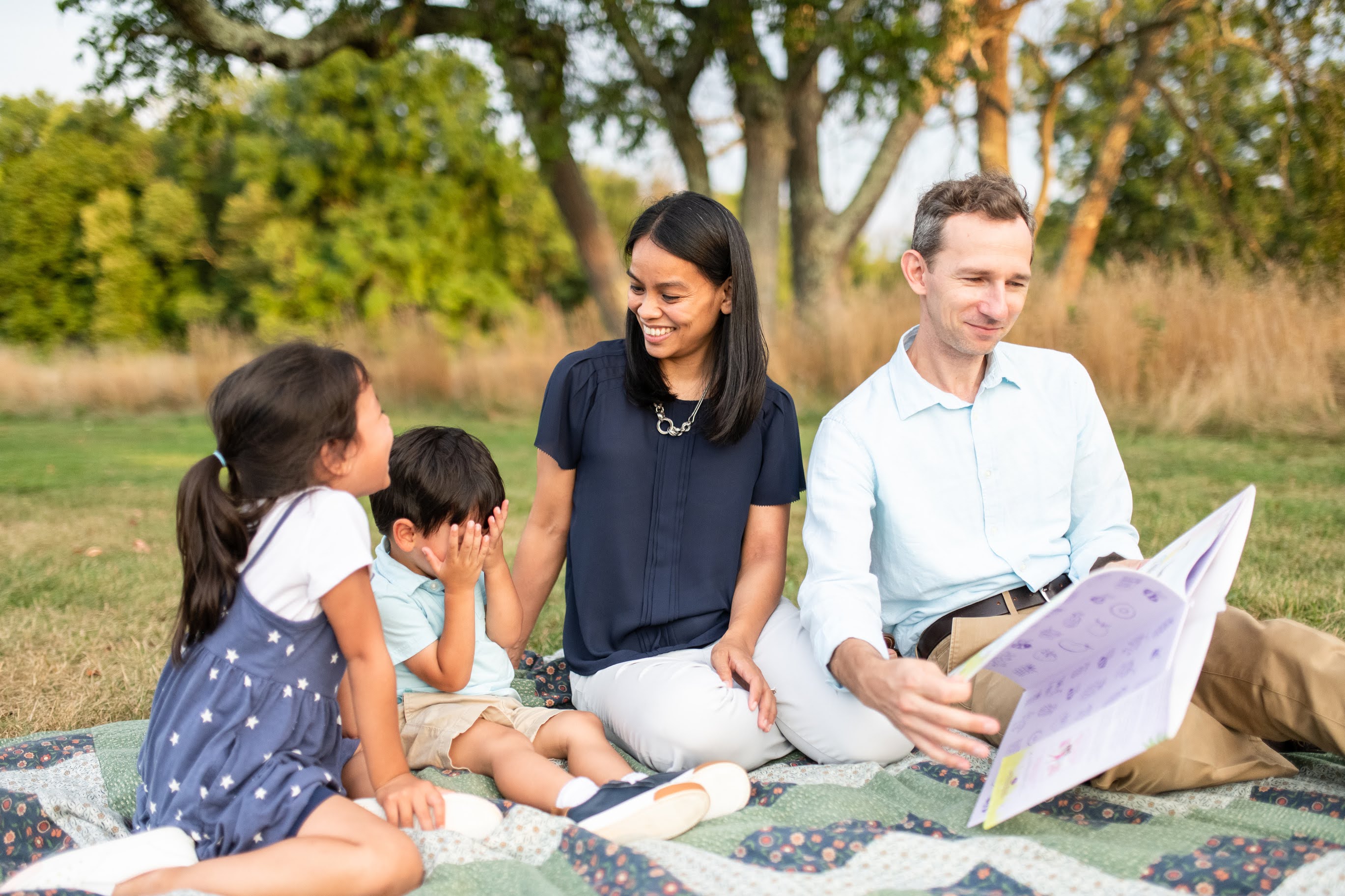 Fairfield County Family Photo Shoot | Photo by Erica Carryl - Vine & Branch Photography | Taste As You Go