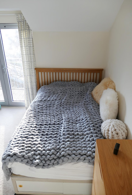 NS Timeless Review, NS Timeless blog review, NS Timeless etsy, NS Timeless chunky knitted blanket