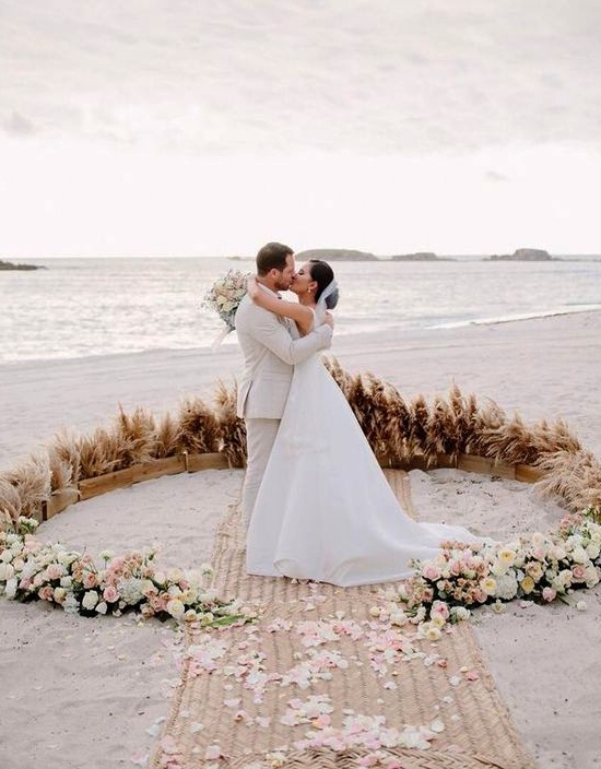 Unique Beach Wedding Idea Ceremony Circle