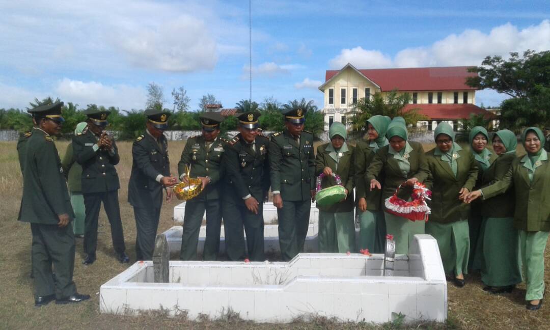 Hut Korem Ke 55, Prajurit TNI Di Aceh Singkil Ziarah Ke 