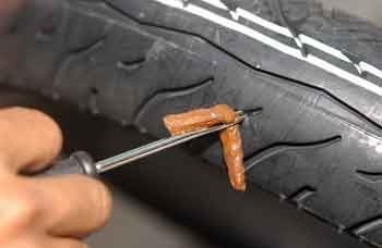 Kelebihan dan Kekurangan Ban Tubeless di Motor