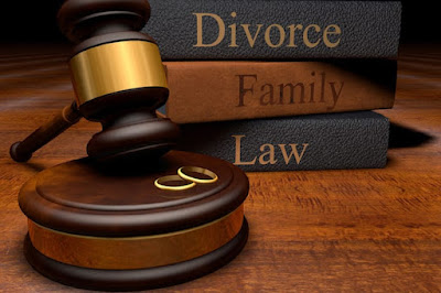 Hiring A Divorce Lawyer