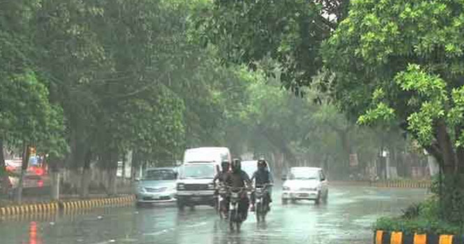 آج کراچی میں گرج چمک کیساتھ بارش کا امکان