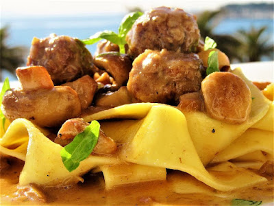 Ćufte u umaku od šampinjona / Meatballs in mushroom sauce