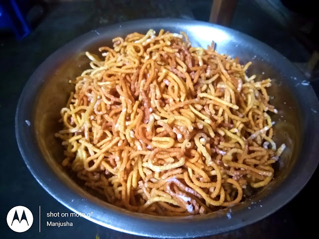 nadan-style-madhura-seva