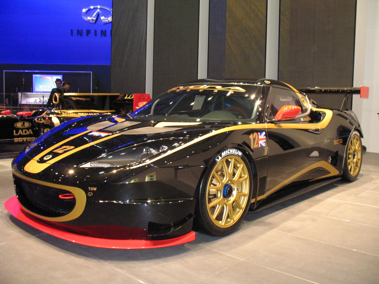 Lotus Evora Enduro - GT concept car is an evolution of Evora GT4 ...