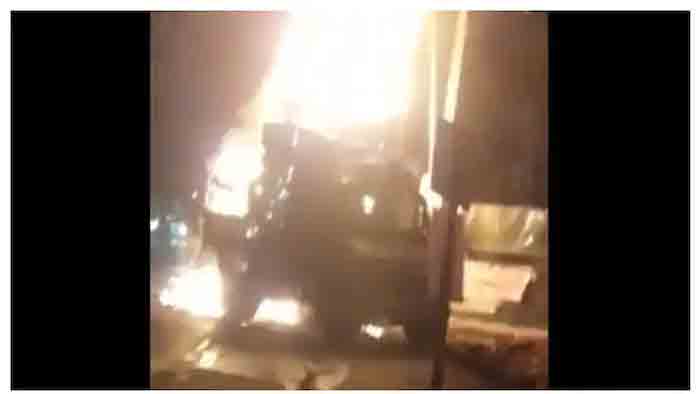 Mini lorry catches fire while running, News, Alappuzha, Fire, Natives, Fire force, Vehicle, Top-Headlines, Kerala