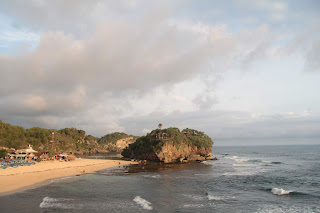 pantai drini allabovemyhead