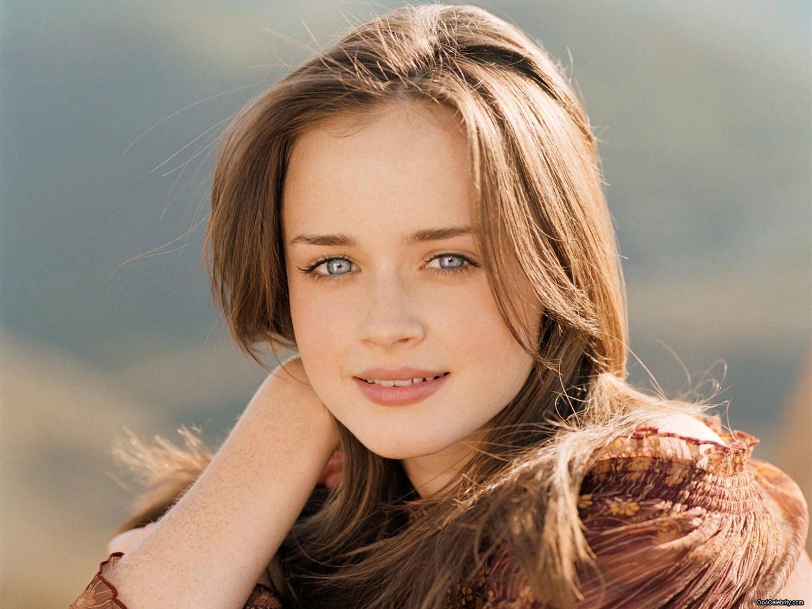 alexis bledel model sin city actress