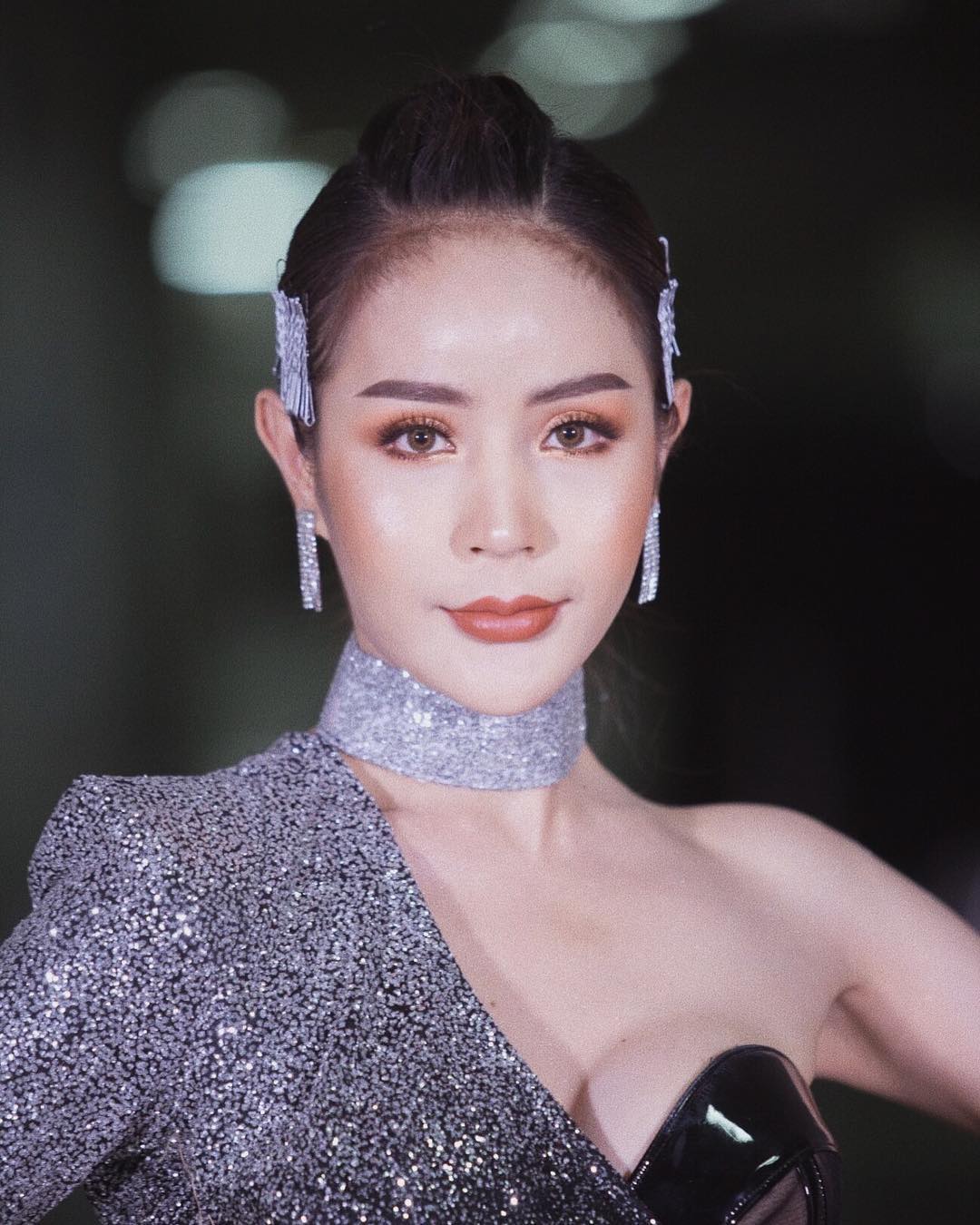 Rachaya Noppakaroon @mix_rachaya most beautiful Thai transgender makeup artists Instagram