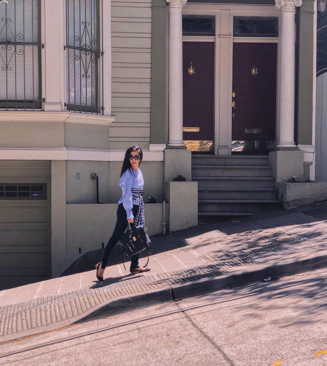 Apartment Hunting in San Francisco_Home on Lombard Street SF