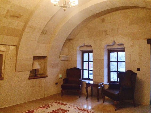 artemis cave suites