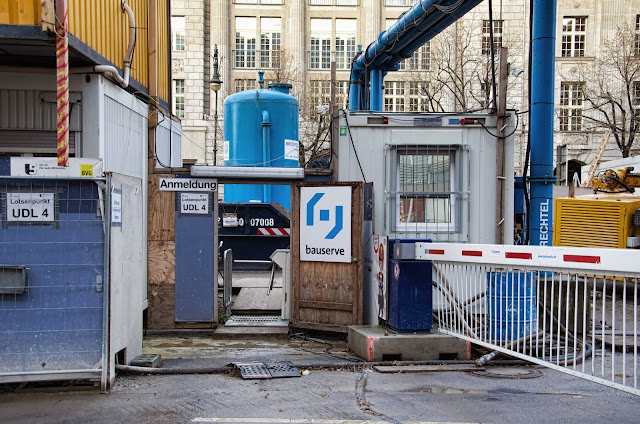 Baustelle Unter den Linden, zwischen Friedrichstraße und Charlottenstraße, 10117 Berlin, 22.12.2013