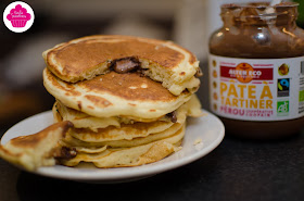 Pancakes au cœur de pâte à tartiner coulant