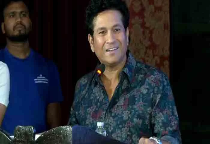 News, National-News, National, Mumbai-News, Sachin Tendulkar, Complaint, Police, Voice, Photo, Advertisement, Sachin Tendulkar Lodges Police Complaint at Mumbai Crime Branch Over His Name, Photo And Voice Being Used In 'Fake Advertisements'.