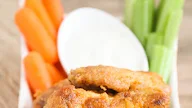 Baked Chicken Wings Recipe / Baked BBQ Chicken Wings - Valentina's Corner - These crispy baked chicken wings are extra crispy on the outside and very juicy inside.