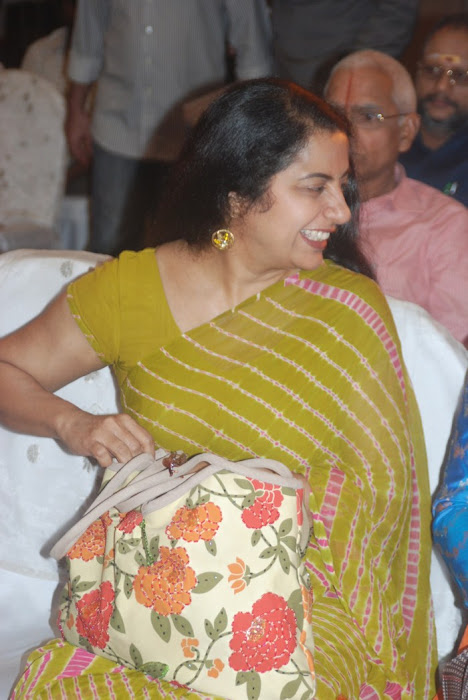 suhasini maniratnam @ a saint in the boardroom book launch hot images