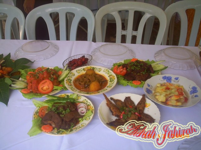 Makan Beradap Masakan Pengantin