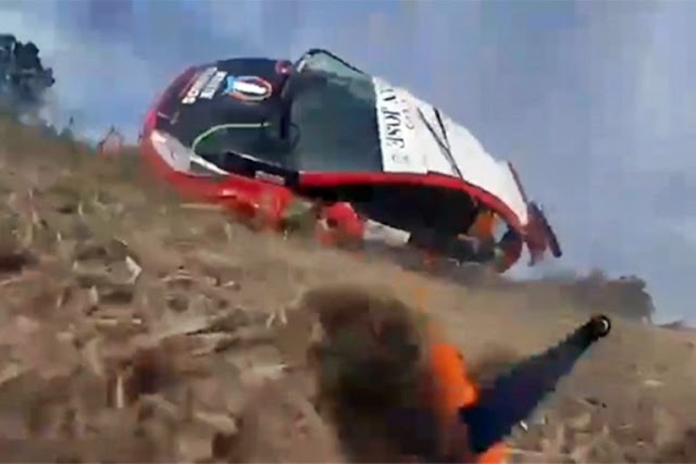 Impactante vuelco de un auto en el Rally Entrerriano