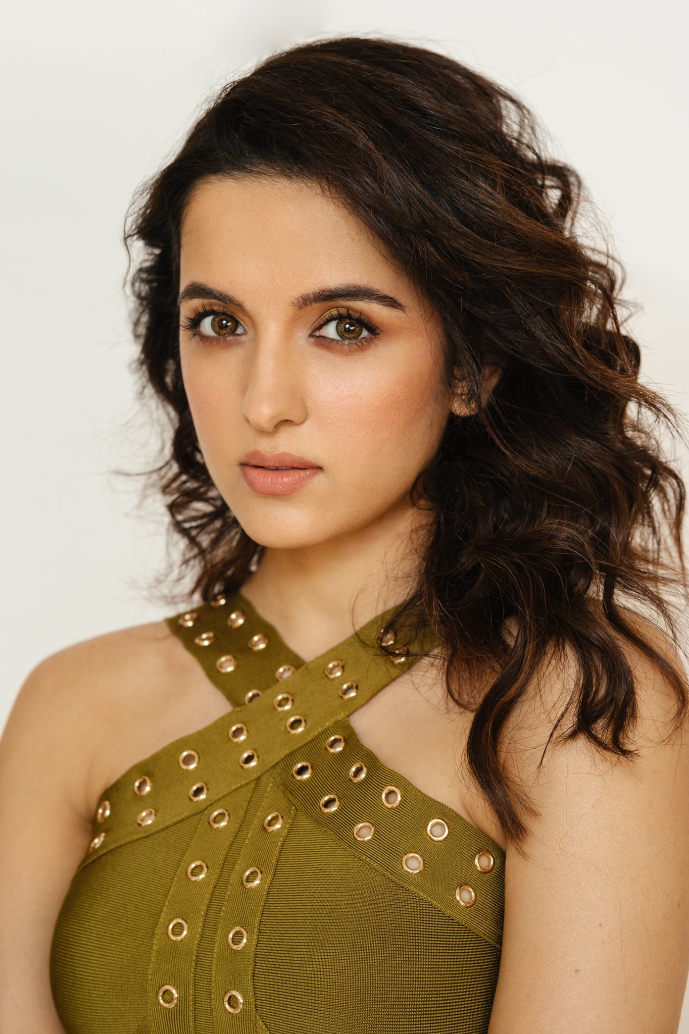 Shirley Setia HD UHD Photo