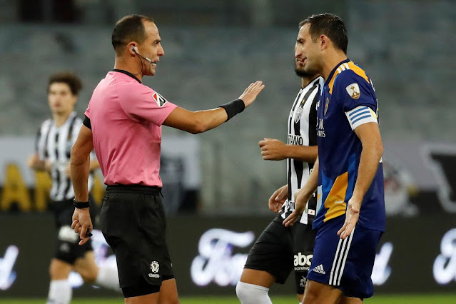 NOCHE DE ESCANDALO PARA BOCA JUNIORS EN BELO HORIZONTE