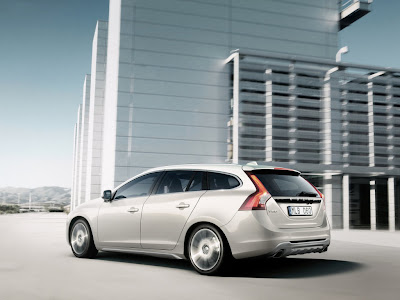 2011 Volvo V60 Wallpaper