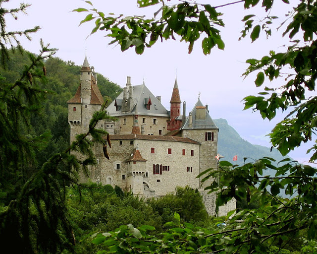 Château de Menthon-Saint-Bernard