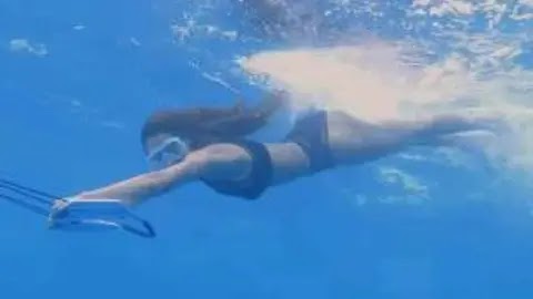 Disha Patani bikini underwater bollywood actress