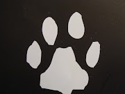 Locker decorations (paw print)