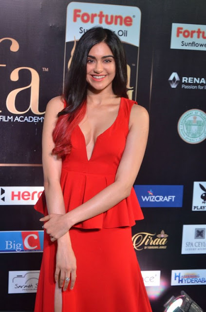 adah sharma cleavage in red dress at IIFA utsavam 2017