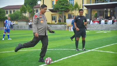 HUT Bhayangkara Ke-76, Kapolda Lampung Buka Turnamen Sepak Bola Mini Soccer