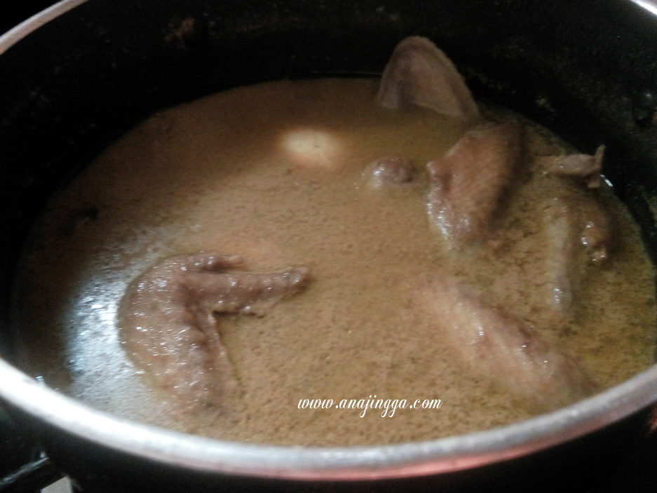 Ayam: ayam masak kurma simple tanpa santan