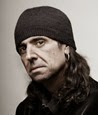 Phil Campbell – guitarra 