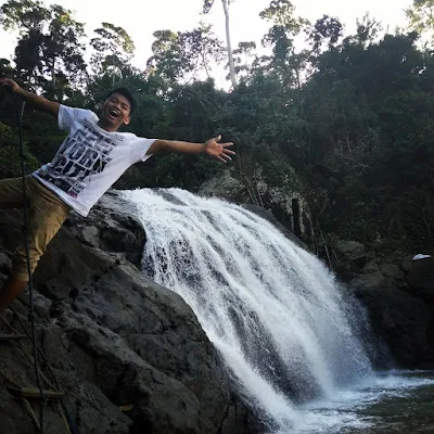 foto pantai banyu anjlok malang