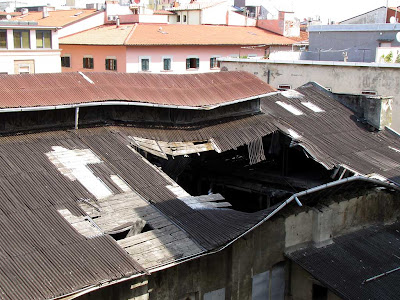 Collapsed roof, Livorno