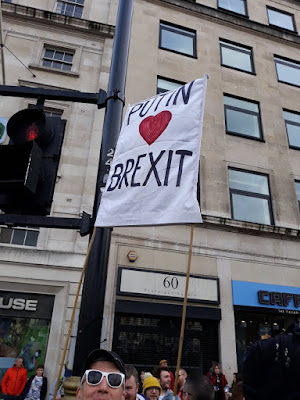 Putin heart Brexit